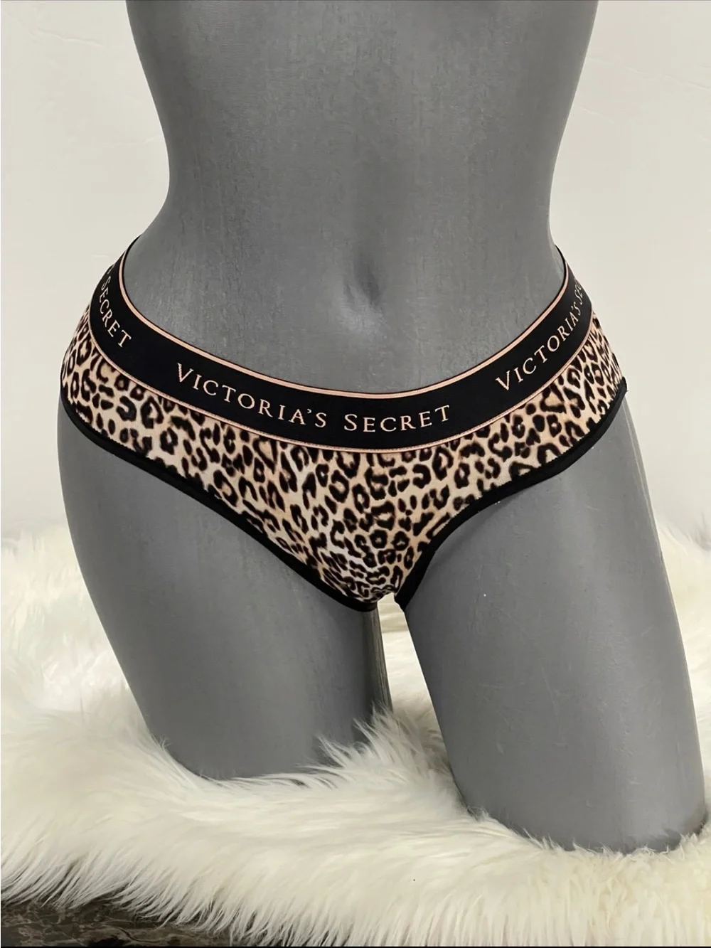 Victorias Secret Logo Cotton Hipster Hiphugger Panty Underwear. NWT